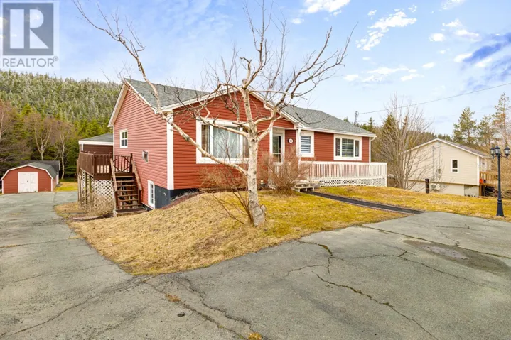 32 Topsail Pond Road, Paradise, Newfoundland & Labrador A1L2B3