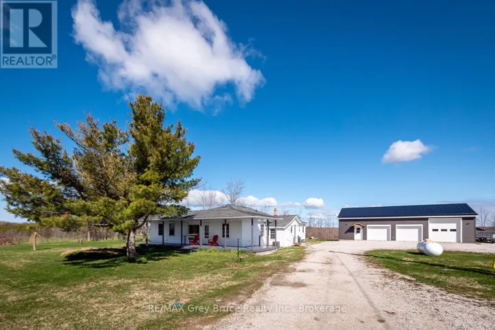 158 RED BAY ROAD, South Bruce Peninsula, Ontario N0H2T0