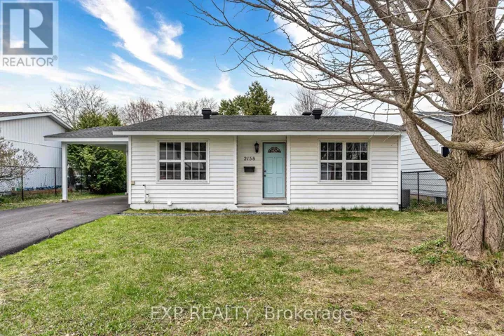 2158 FILLMORE CRESCENT, Ottawa, Ontario K1J6A4