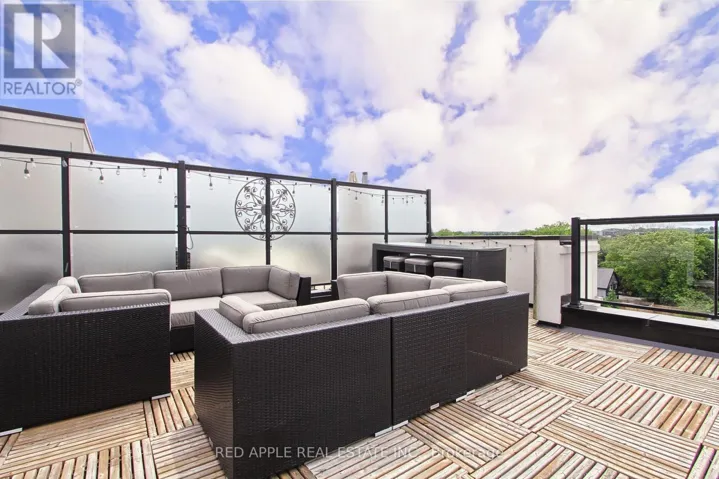 110 - 600 ALEX GARDNER CIRCLE, Aurora (Aurora Village), Ontario L4G3G5