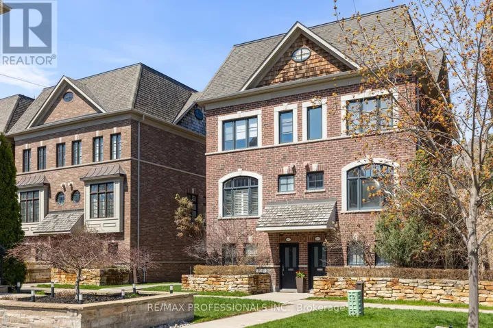 1807 PAGEHURST AVENUE, Mississauga (Applewood), Ontario L4X1Y5