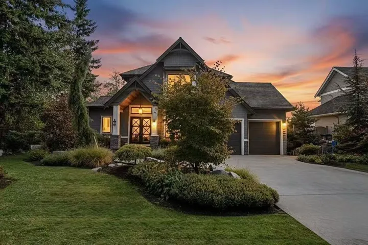 3852 156A STREET, Surrey, British Columbia V3Z1X4
