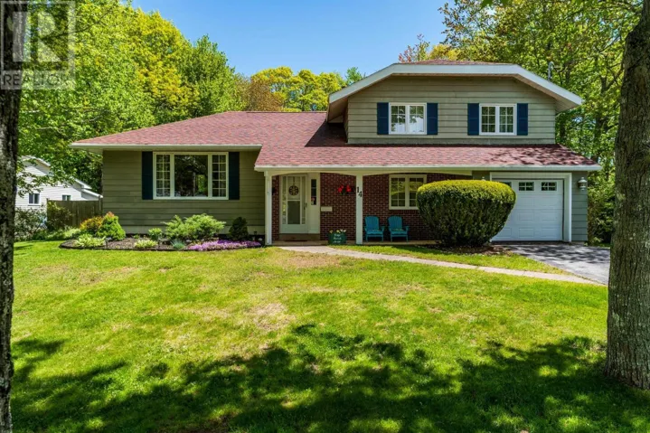 14 Oakland Drive, Middleton, Nova Scotia B0S1P0