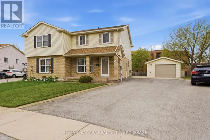 32 VINTAGE CRESCENT, St. Catharines (Ridley), Ontario L2S3C3