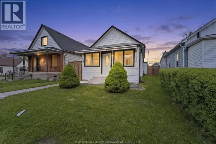 414 PARENT AVENUE, Windsor, Ontario N9A2C1