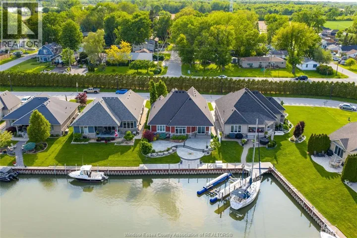 33 MONTEGO BAY CRESCENT, Kingsville, Ontario N9Y4E7