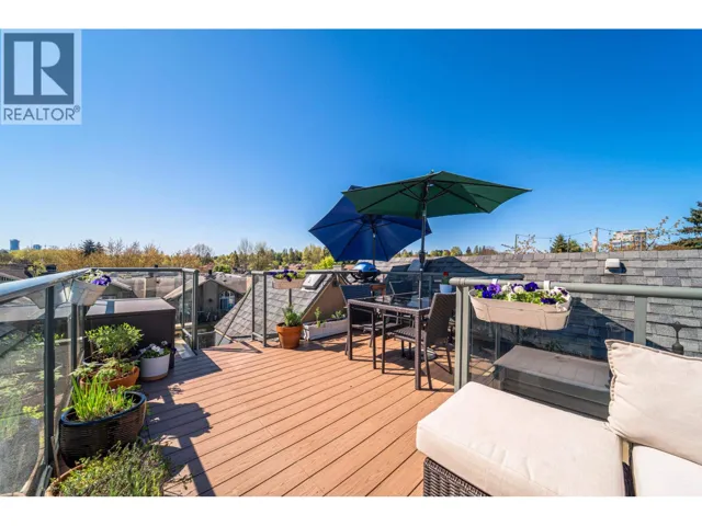 3033 LAUREL STREET, Vancouver, British Columbia V5Z3T6