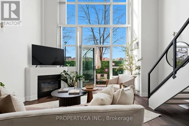 122 - 200 MANITOBA STREET, Toronto (Mimico), Ontario M8Y3Y9