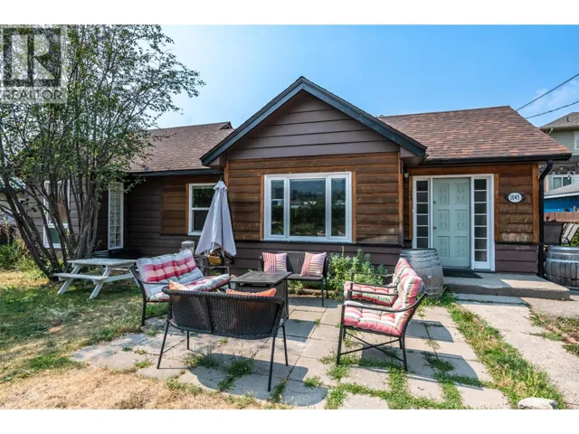 1045 Manitoba Street, Penticton, British Columbia V2A4Z8