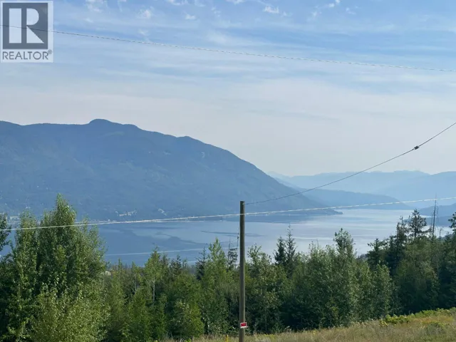4652 Rose Crescent, Eagle Bay, British Columbia V0E1T0