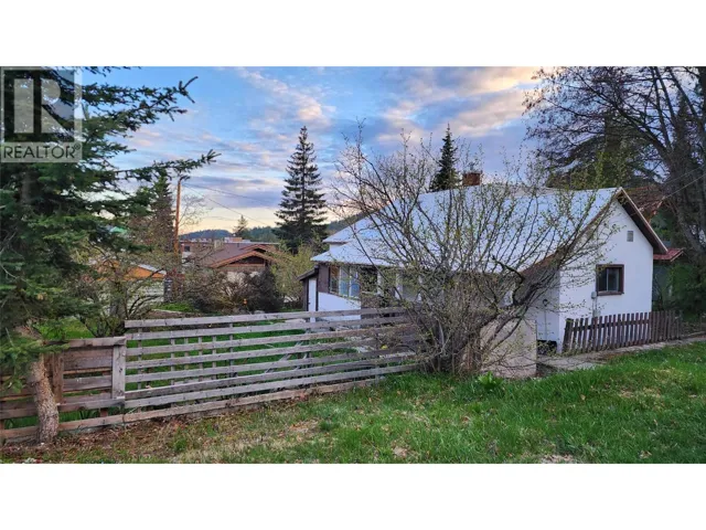 1947 Fifth Avenue, Rossland, British Columbia V0G1Y0