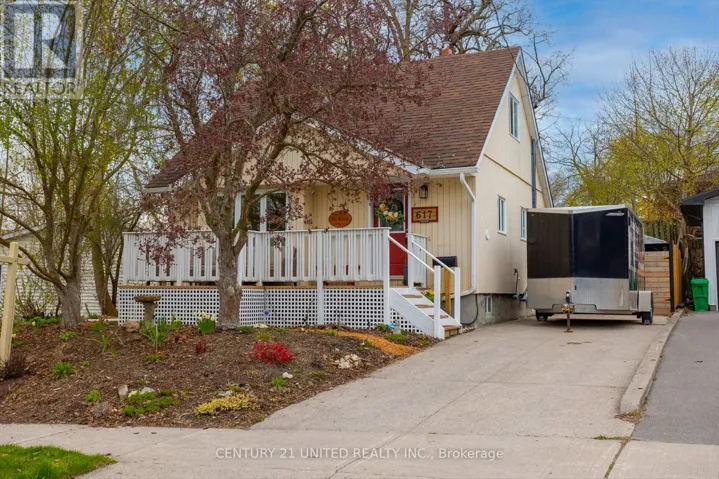 617 SIMMONS AVENUE, Peterborough (Ashburnham Ward 4), Ontario K9H2B8