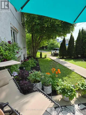 B - 221 MAIN STREET S, Wellington North (Mount Forest), Ontario N0G2L1