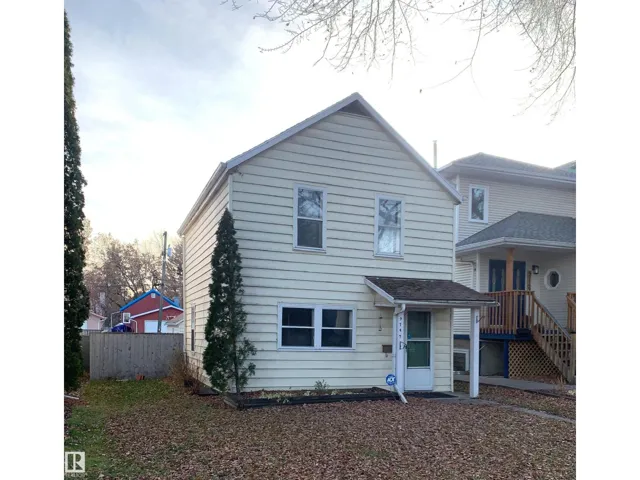 9747 90 AV NW, Edmonton, Alberta T6E2S8