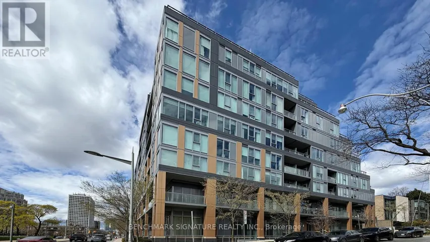 TH106 - 6 PARKWOOD AVENUE, Toronto (Casa Loma), Ontario M4V0A3