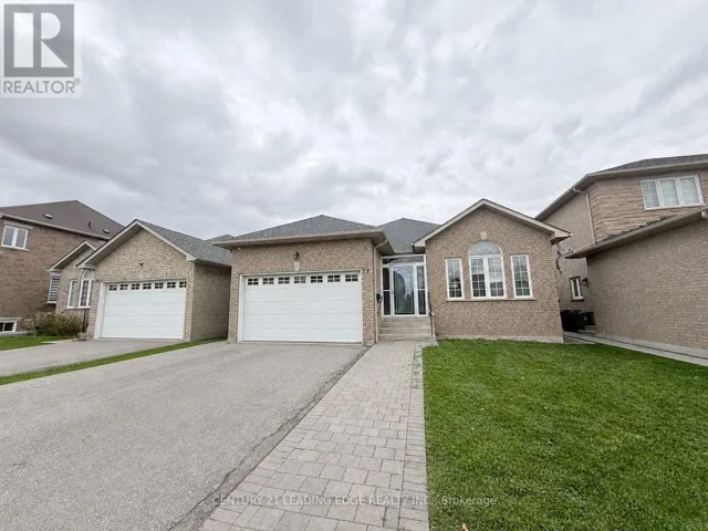 17 LEAFIELD DRIVE, Toronto (L'Amoreaux), Ontario M1W2R2