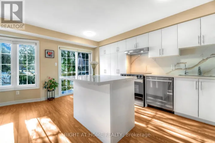 130 MOSAICS AVENUE, Aurora (Aurora Highlands), Ontario L4G7L5