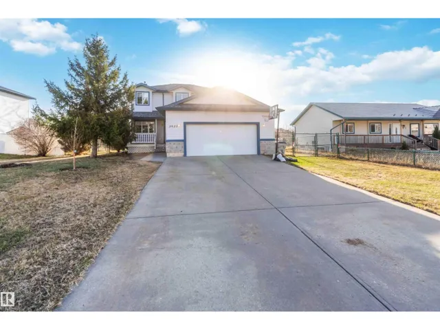 3937 51 ST, Gibbons, Alberta T0A1N0