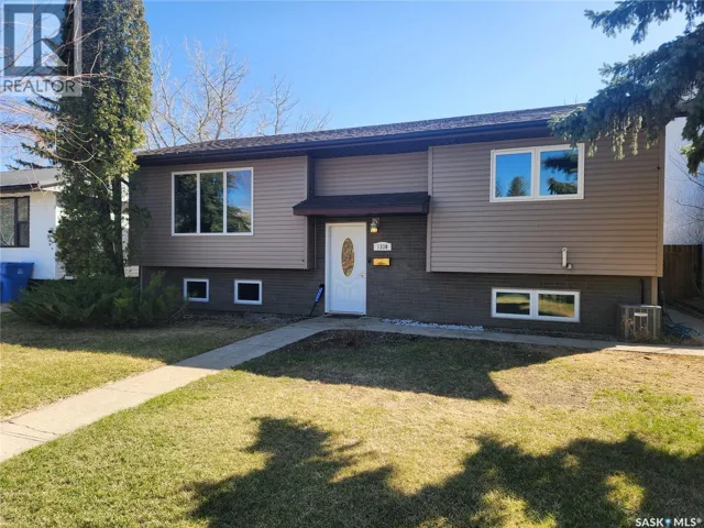 1330 8th STREET, Estevan, Saskatchewan S4A1H6