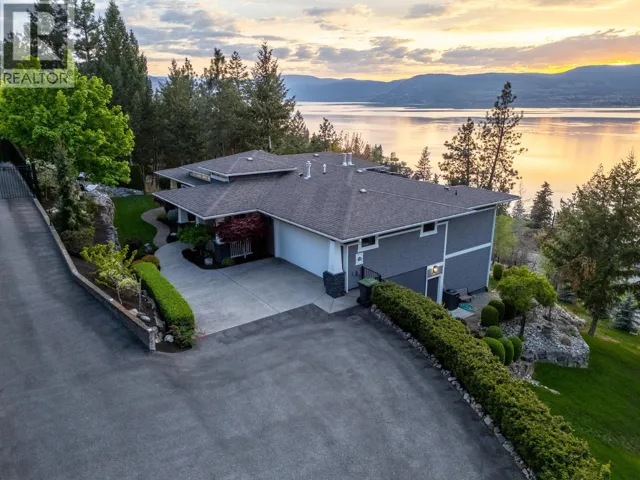 421 Edgemont Court, Kelowna, British Columbia V1W2Z4