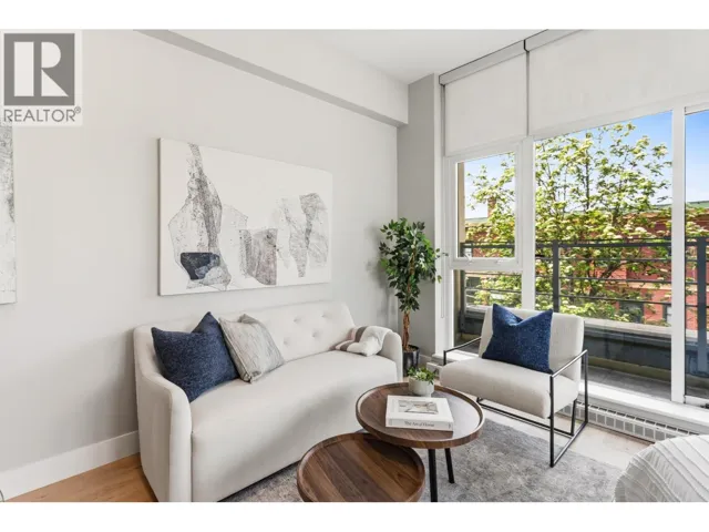207 2288 W BROADWAY, Vancouver, British Columbia V6K0B3