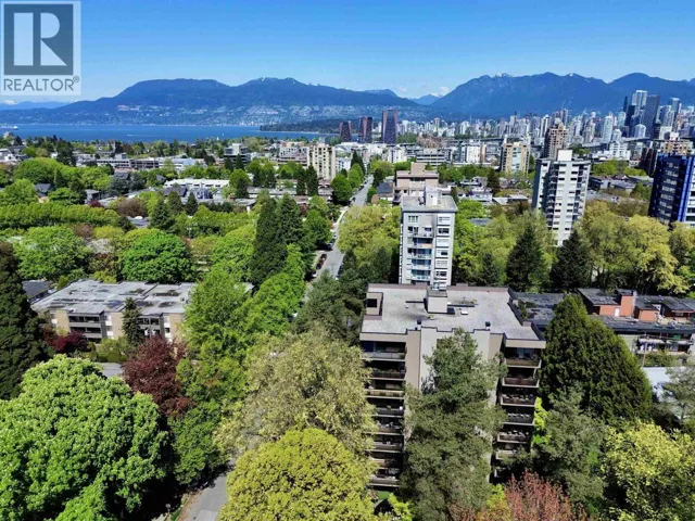 900 1685 W 14TH AVENUE, Vancouver, British Columbia V6J2J3