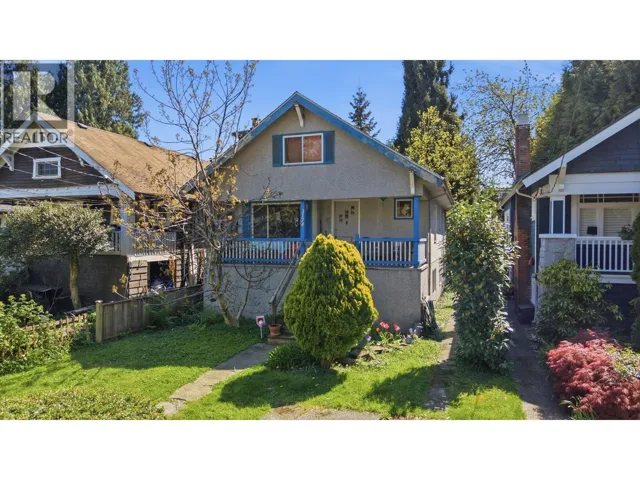 3174 W 5TH AVENUE, Vancouver, British Columbia V6K1V2