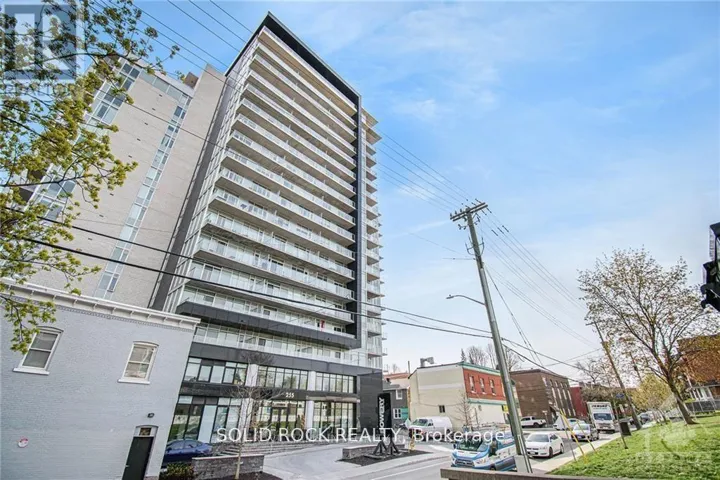 213 - 255 BAY STREET, Ottawa, Ontario K1R5Z4