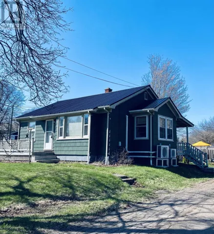 6 Gordon Drive, Charlottetown, Prince Edward Island C1A6B7