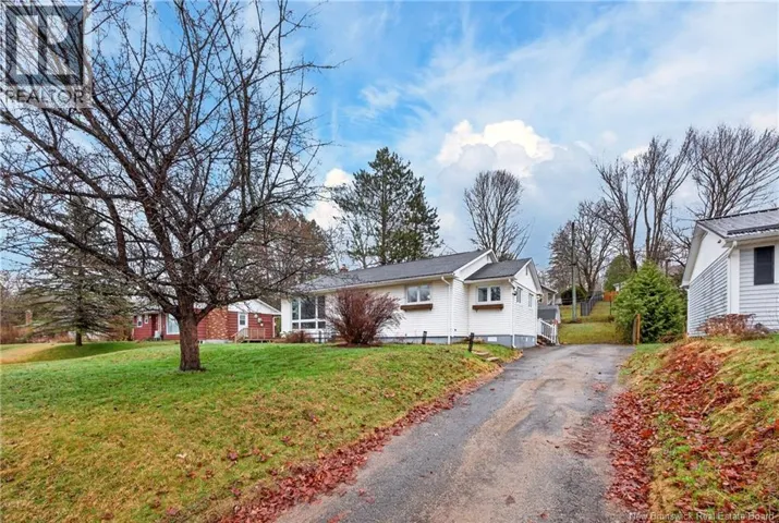 18 Birchcroft Drive, Fredericton, New Brunswick E3C1K7