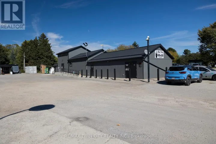 230 OAKLAND ROAD, Brant (Oakland), Ontario N0E1R0