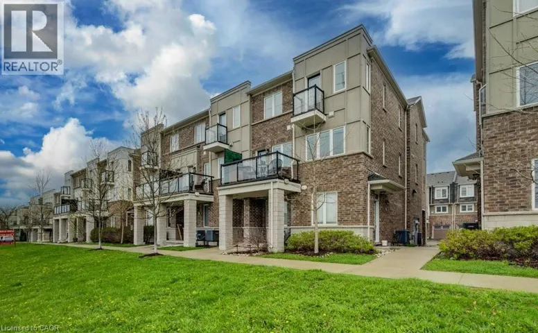 579 GOLDENROD Lane, Kitchener, Ontario N2R0L7