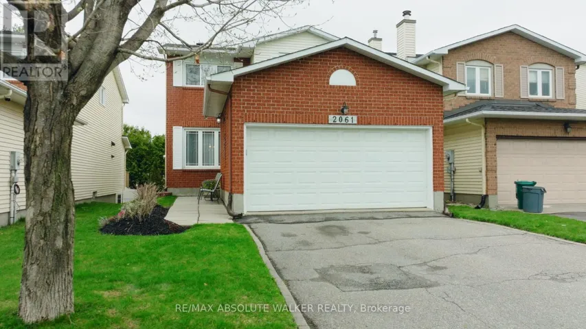 2061 LEGRAND CRESCENT, Ottawa, Ontario K1E3R1