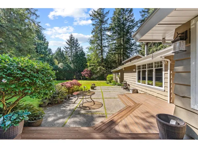 13666 30 AVENUE, Surrey, British Columbia V4P1T9