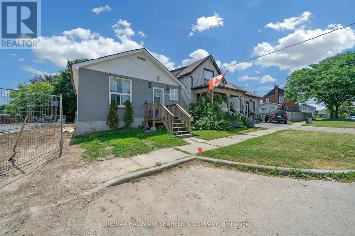 203 QUEBEC STREET, Oshawa (Vanier), Ontario L1J1X9