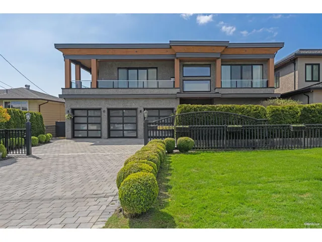 15482 PACIFIC AVENUE, White Rock, British Columbia V4B1R7