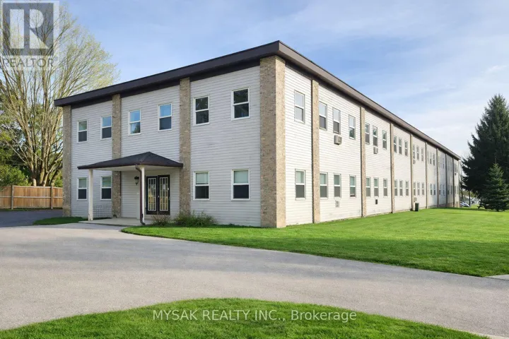 123 EAST STREET, Central Huron (Clinton), Ontario N0M1L0