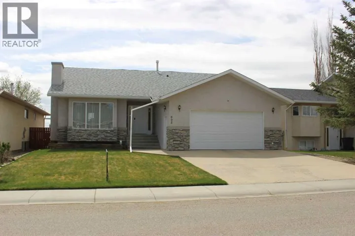 605 Maple Place, Picture Butte, Alberta T0K1V0