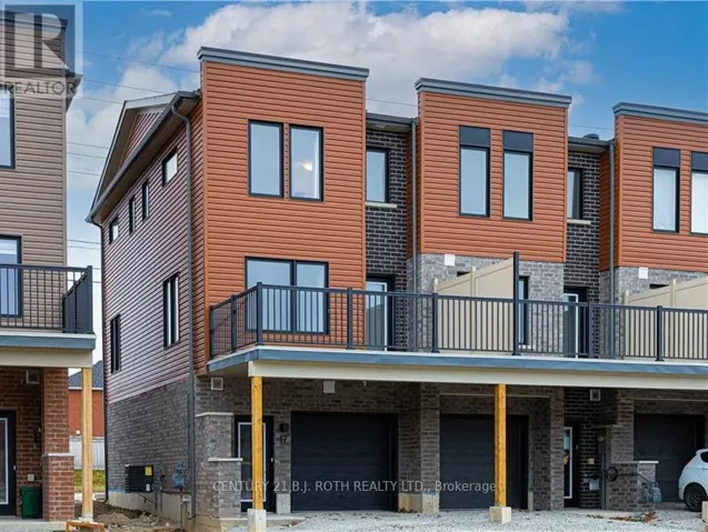 17 FAIRLANE AVENUE, Barrie (Painswick South), Ontario L9J0N1