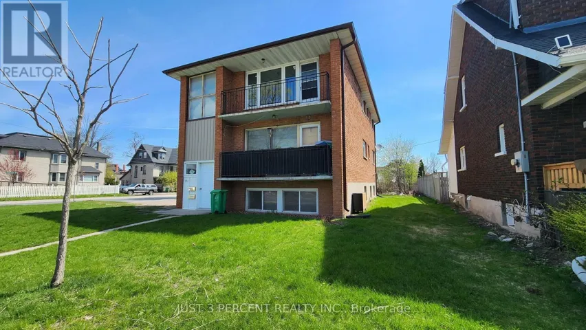 198 AYLMER STREET N, Peterborough (Town Ward 3), Ontario K9J3K1
