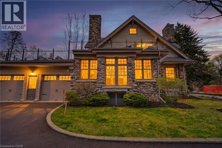 3083 LAKESHORE Road, Burlington, Ontario L7W1A3