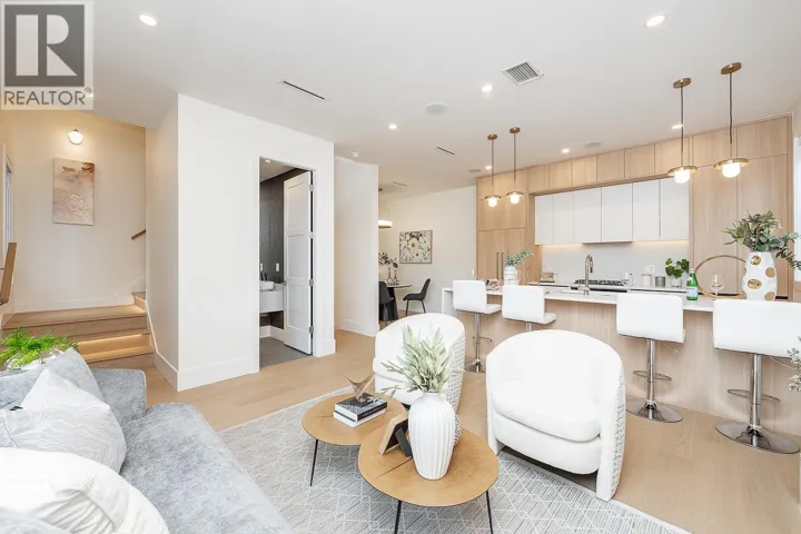 1 4828 ALBERT STREET, Burnaby, British Columbia V5C2H3