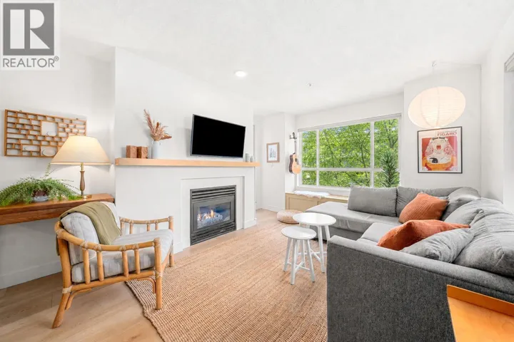 301 333 E 1ST STREET, North Vancouver, British Columbia V7L4W9