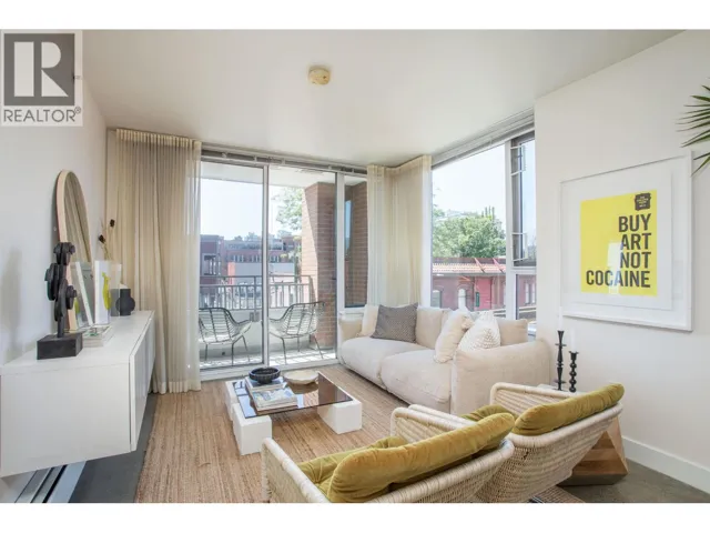 307 231 E PENDER STREET, Vancouver, British Columbia V6A0G3