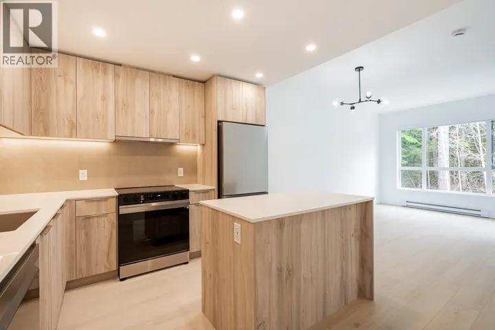 412 3596 MALSUM DRIVE, North Vancouver, British Columbia V7G0B5