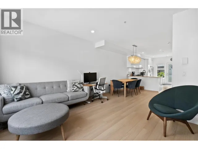 216 455 E 16TH AVENUE, Vancouver, British Columbia V5T2T8