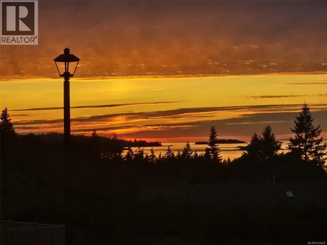 6930 Shale Rd, Lantzville, British Columbia V0R2H0