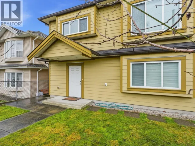1115 BOUNDARY ROAD, Vancouver, British Columbia V5K4T4