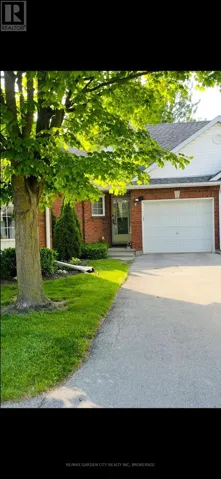 4 - 7370 MONASTERY DRIVE, Niagara Falls (Mt. Carmel), Ontario L2H3C4