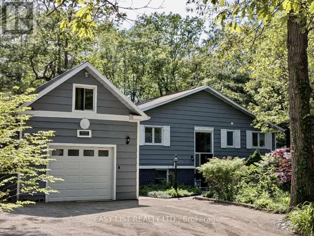 10161 ANDREA STREET, Lambton Shores (Port Franks), Ontario N0M2L0